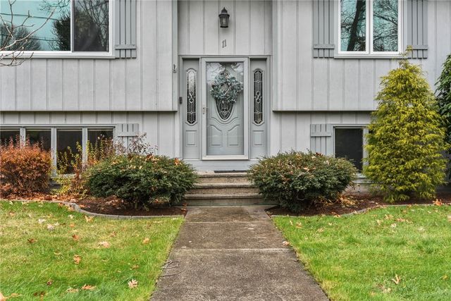11 Genoa Street, North Providence, RI 02904