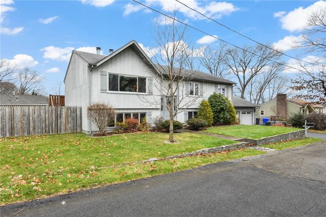 11 Genoa Street, North Providence, RI 02904