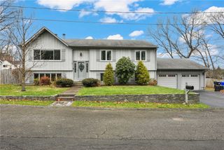 11 Genoa Street, North Providence, RI 02904