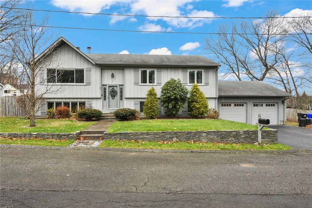 11 Genoa Street, North Providence, RI 02904