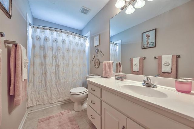 4605 NE 105th Street, Kansas City, MO 64156
