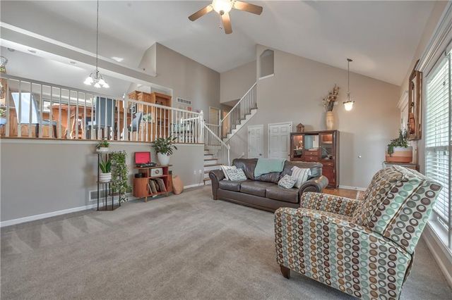 4605 NE 105th Street, Kansas City, MO 64156