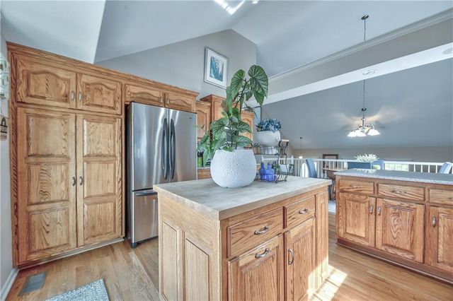 4605 NE 105th Street, Kansas City, MO 64156
