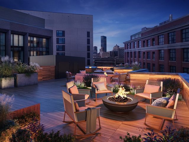 21-35 West 2nd Street 304, Boston, MA 02127