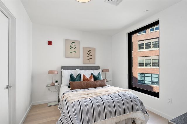 21-35 West 2nd Street 304, Boston, MA 02127