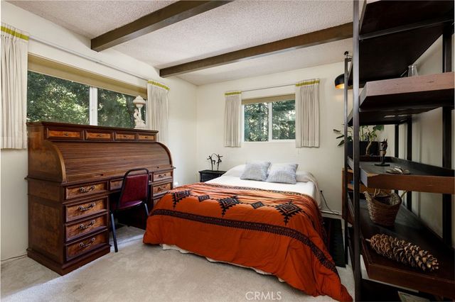 24611 Valle Drive, Crestline, CA 92325