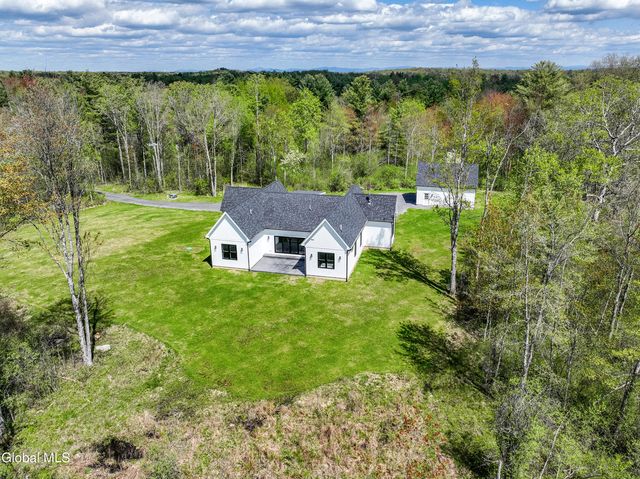 45 Onderdonk Road, Glenville, NY 12302