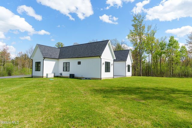 45 Onderdonk Road, Glenville, NY 12302