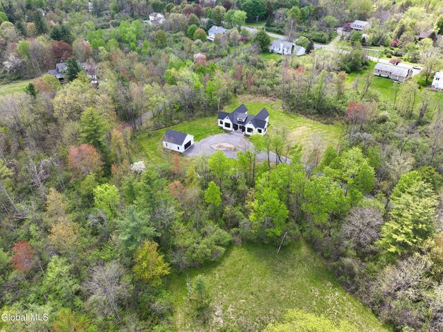 45 Onderdonk Road, Glenville, NY 12302