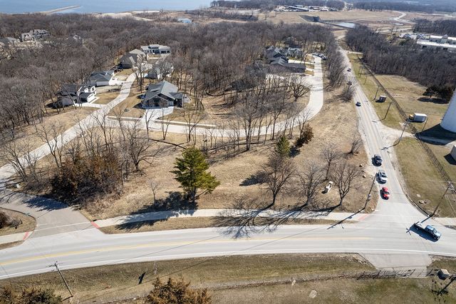 6254 Pinnacle Place, Johnston, IA 50131