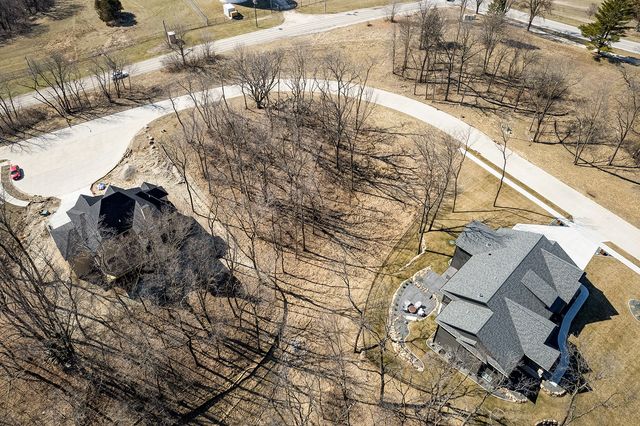 6254 Pinnacle Place, Johnston, IA 50131