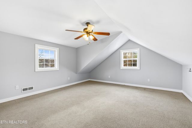 2520 W Beaver Creek Drive, Powell, TN 37849