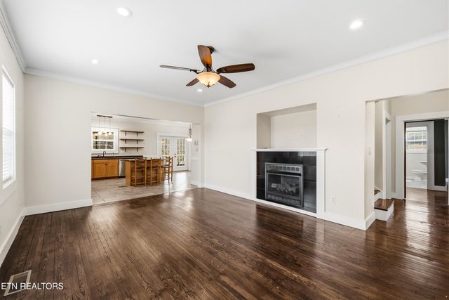 2520 W Beaver Creek Drive, Powell, TN 37849