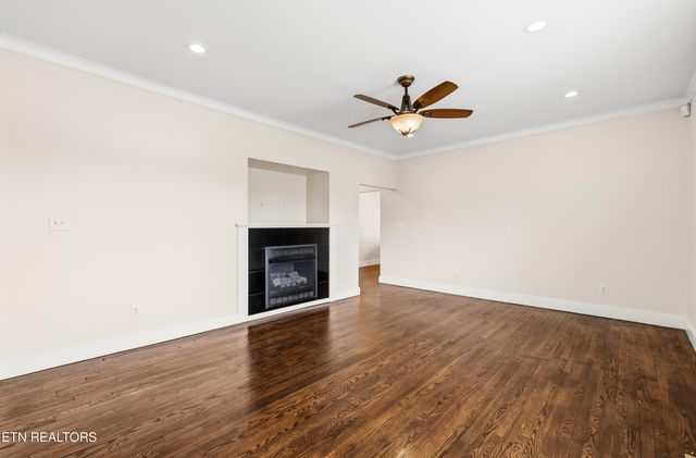 2520 W Beaver Creek Drive, Powell, TN 37849