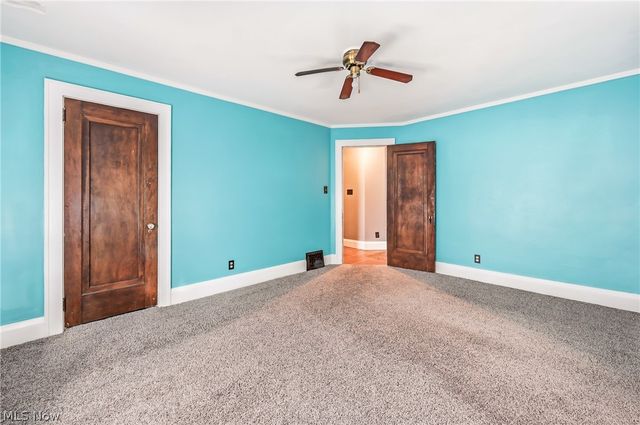 15 S Portland Avenue, Youngstown, OH 44509