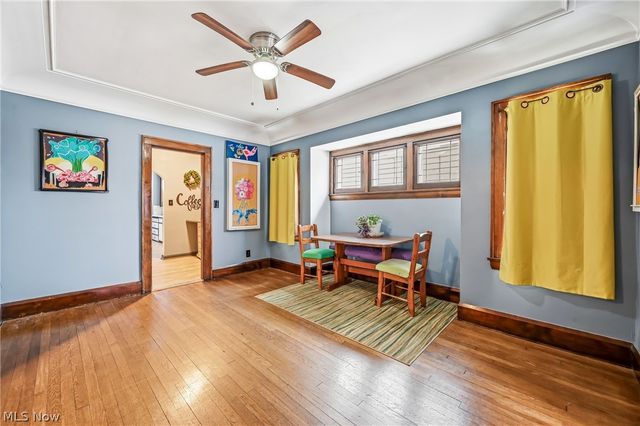15 S Portland Avenue, Youngstown, OH 44509