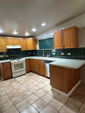 606 NEW YORK AVE New York Ave, St Cloud, FL 34769