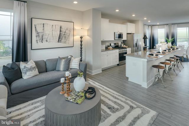 1801 BETTERTON RD, Essex, MD 21221