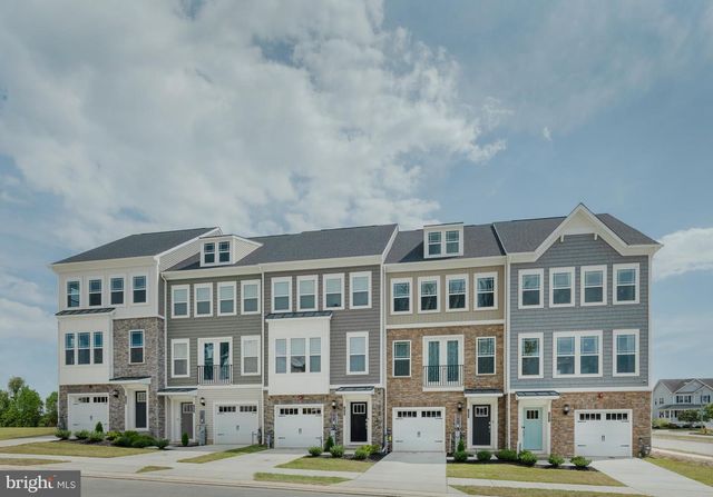 1801 BETTERTON RD, Essex, MD 21221