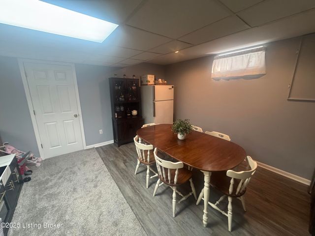 10110 Lanson Ct, Louisville, KY 40272