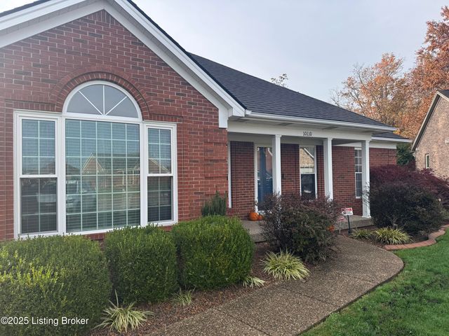 10110 Lanson Ct, Louisville, KY 40272