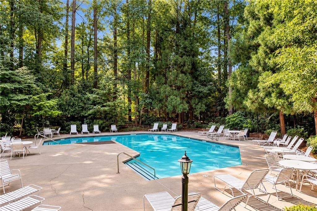 Image 32 of property listing at 122 Tuxworth Circle, Decatur, GA 30033