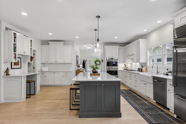 309 Kensington Drive, Madison, WI 53704