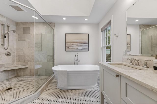 309 Kensington Drive, Madison, WI 53704