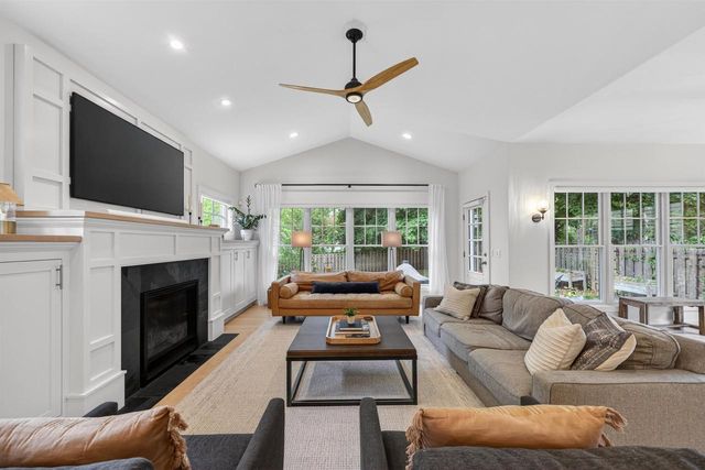 309 Kensington Drive, Madison, WI 53704