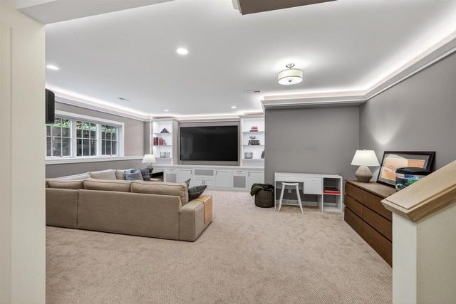 309 Kensington Drive, Madison, WI 53704
