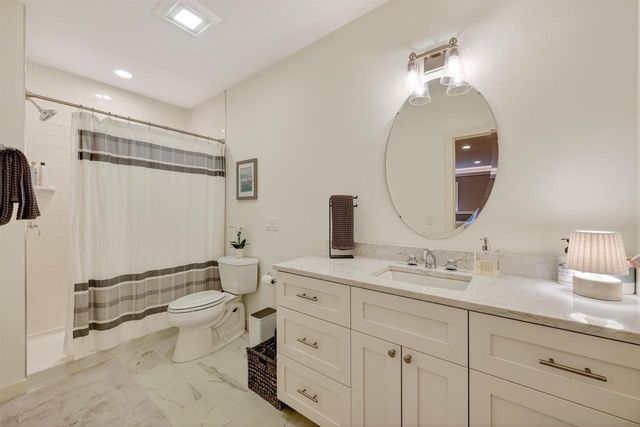 309 Kensington Drive, Madison, WI 53704