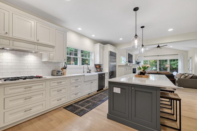 309 Kensington Drive, Madison, WI 53704