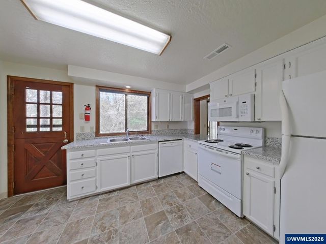 3146 NW Greenbriar Pl, Corvallis, OR 97330