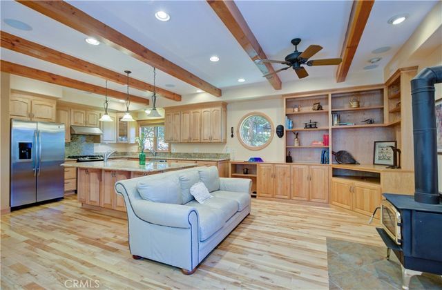 24782 Altdorf, Crestline, CA 92325