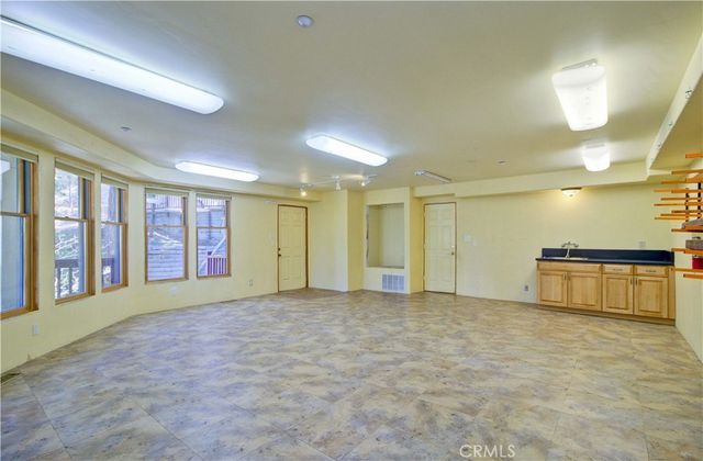 24782 Altdorf, Crestline, CA 92325