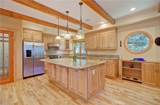 24782 Altdorf, Crestline, CA 92325