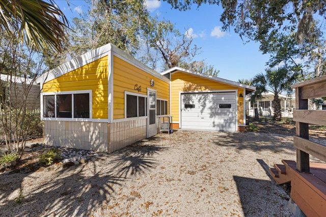 1601 SE First Avenue, Steinhatchee, FL 32359