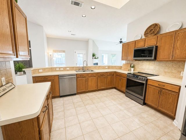 1303 Mayberry Circle, Sugar Land, TX 77479