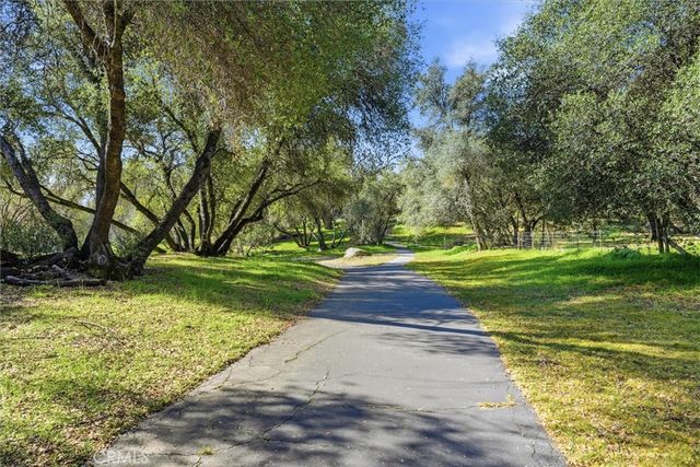 42406 Windy Gap, Ahwahnee, CA 93601