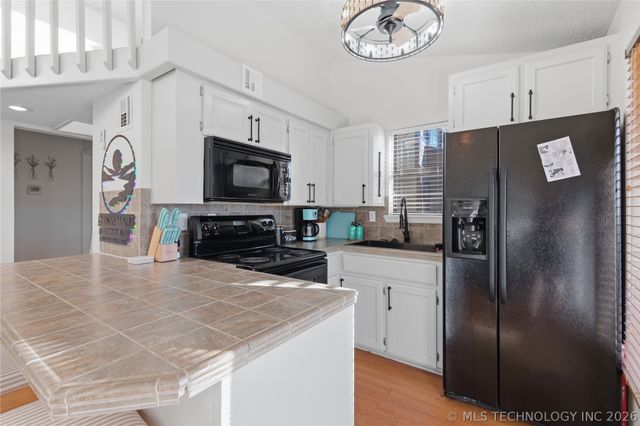 20435 W 874 Road, Cookson, OK 74451