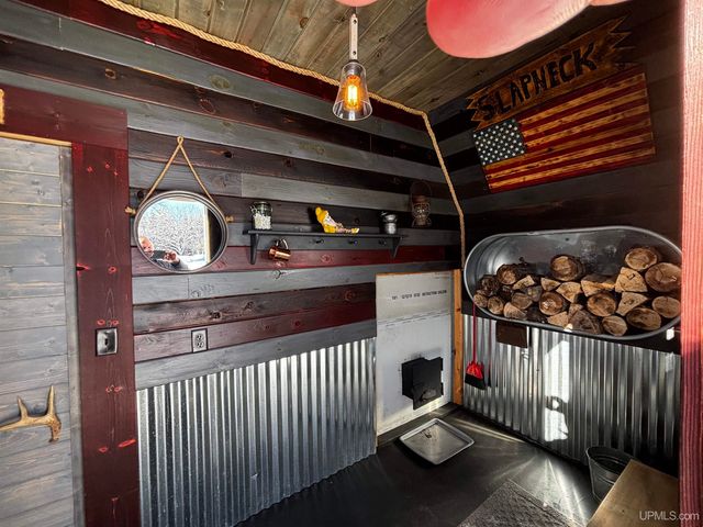 4995 E Slapneck Road, Chatham, MI 49816