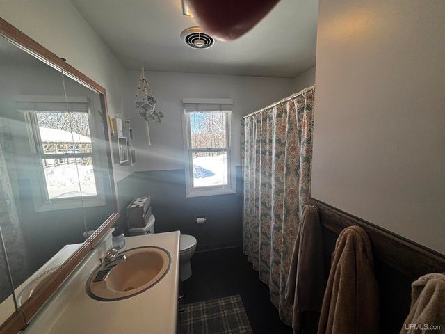 4995 E Slapneck Road, Chatham, MI 49816