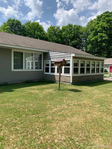 4995 E Slapneck Road, Chatham, MI 49816