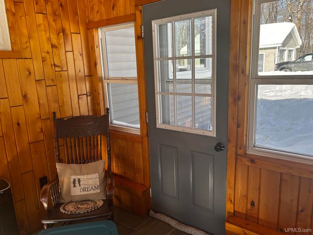 4995 E Slapneck Road, Chatham, MI 49816