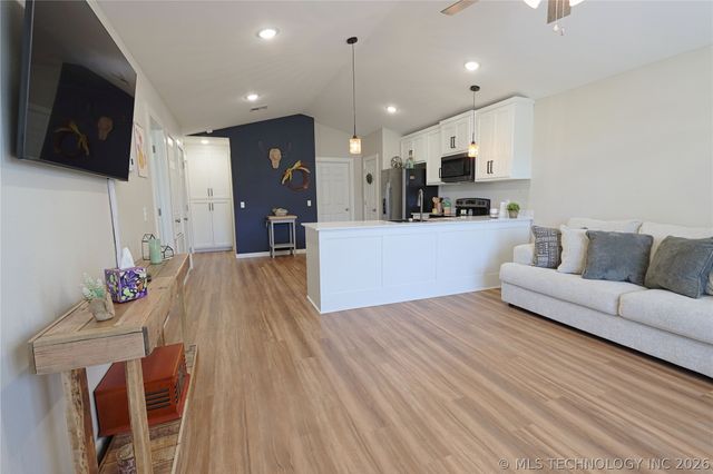 626 S Chickasaw Avenue, Haskell, OK 74436