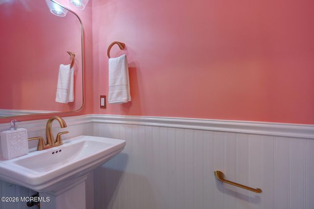 223 Serpent Lane, Manahawkin, NJ 08050