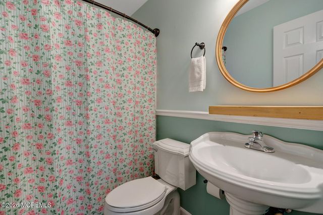 223 Serpent Lane, Manahawkin, NJ 08050
