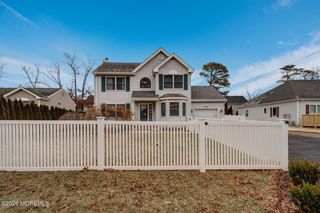 223 Serpent Lane, Manahawkin, NJ 08050