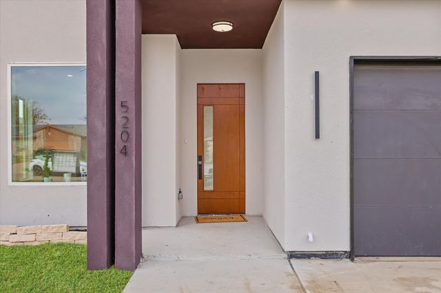 5204 Gibson Drive, The Colony, TX 75056