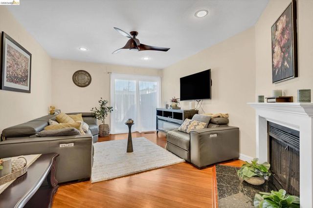 3917 Pacheco Blvd, Martinez, CA 94553